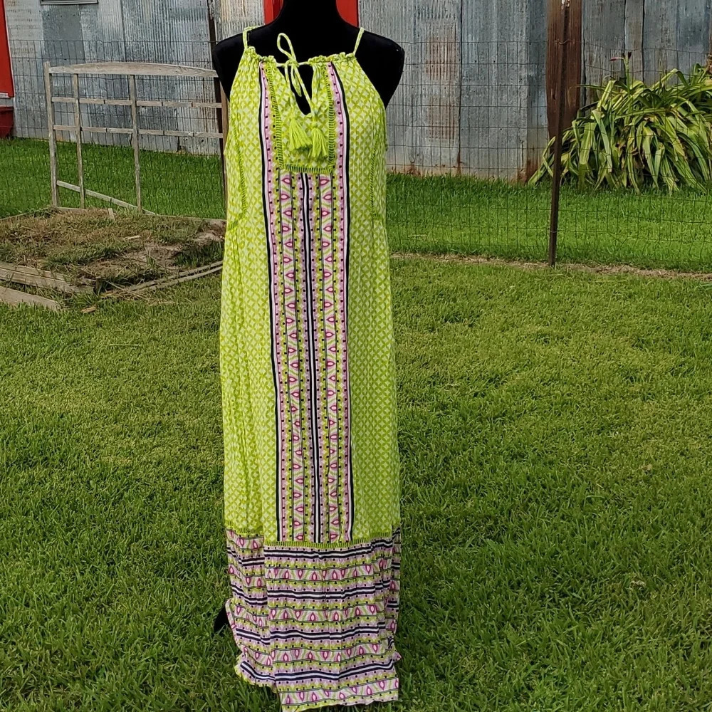 Crown & Ivy Beautiful Maxi Summer Dress